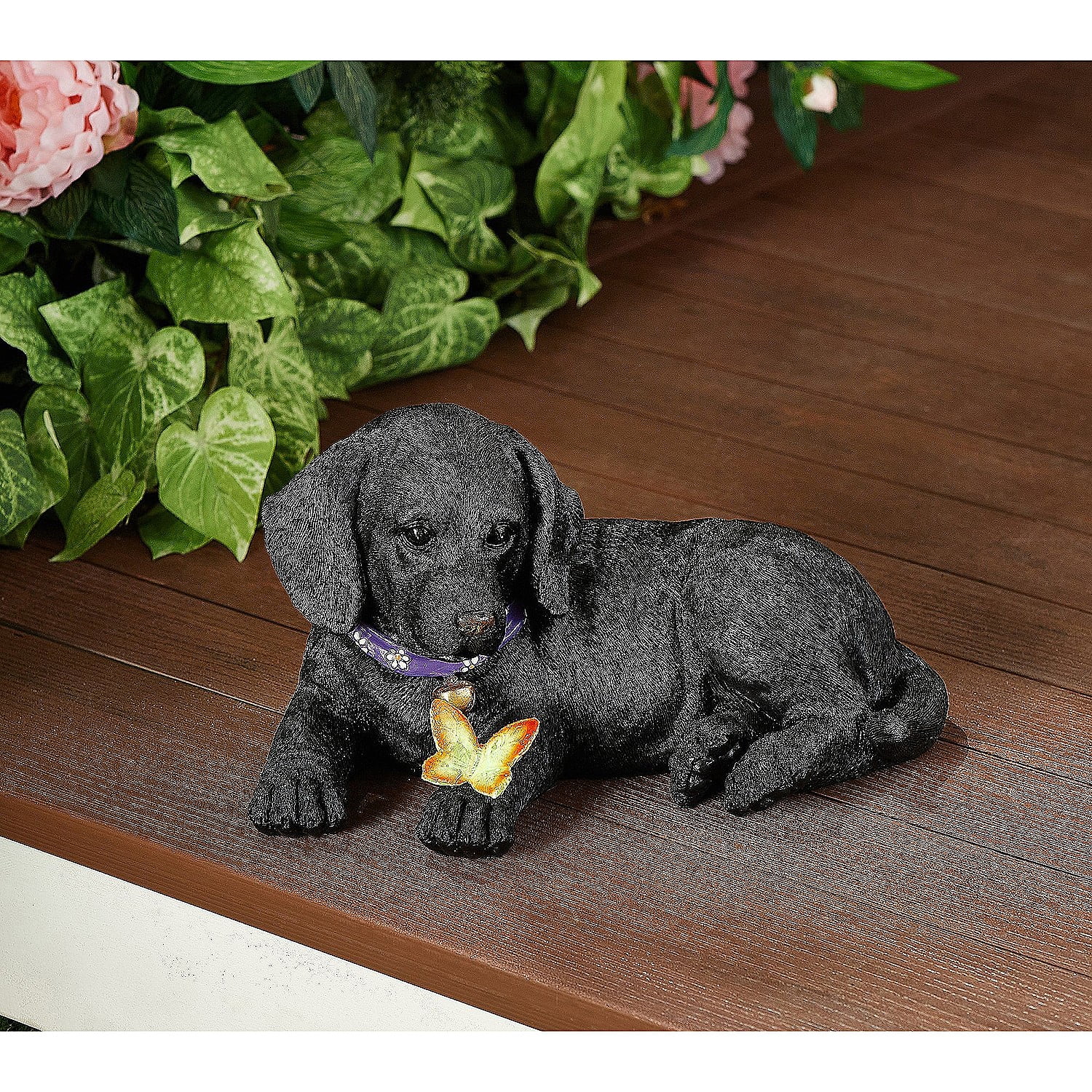 Evergreen Solar Resin statuary, Labrador Retriever Puppy