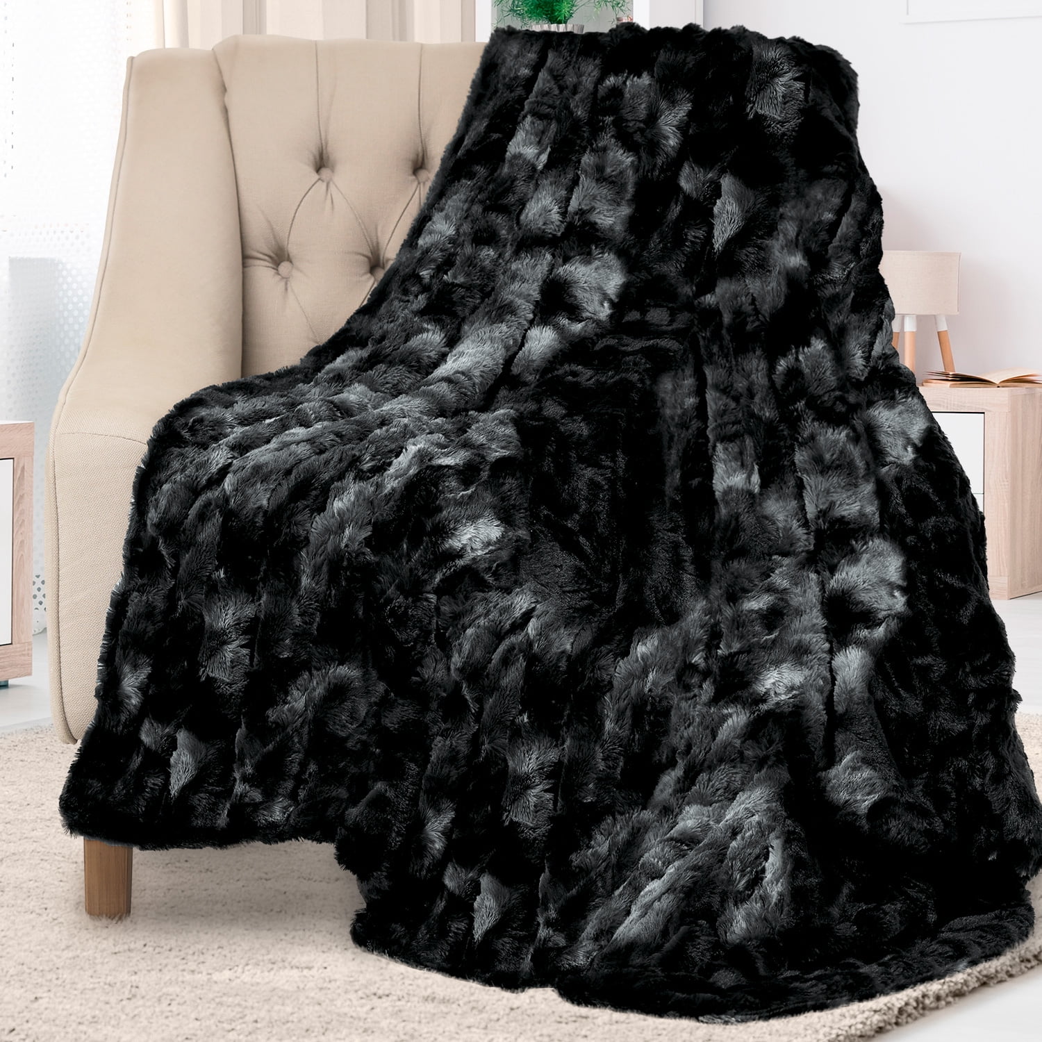 https://i5.walmartimages.com/seo/Everlasting-Comfort-Luxury-Polyester-Throw-Blanket-Soft-65-x50-Black_a8a94aec-d570-414d-974f-508ae87803f8.9a905942fe0037f24318c60c71c4f36a.jpeg