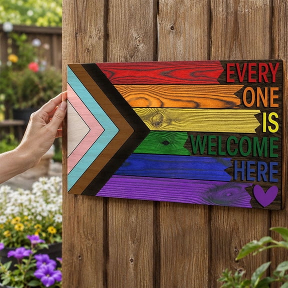 Everyone Is Welcome Here Wooden Sign, Rustic Hanging Wall Plaque, Decorative Entryway Porch Sign, For Door Living Room Decor