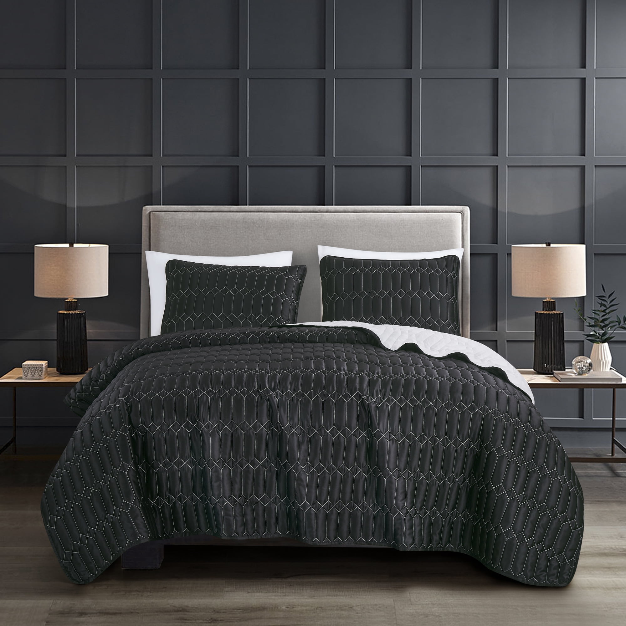 Evjk 3-Piece Decorative Lightweight Bedspread Set – Breathable, Satin with Minimalist Solid, King