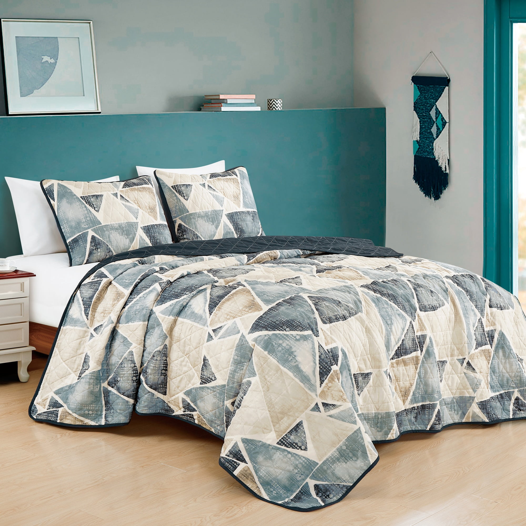 Evjk 3-Piece Decorative Lightweight Bedspread Set – Durable, Microfiber with Decorative Print, King