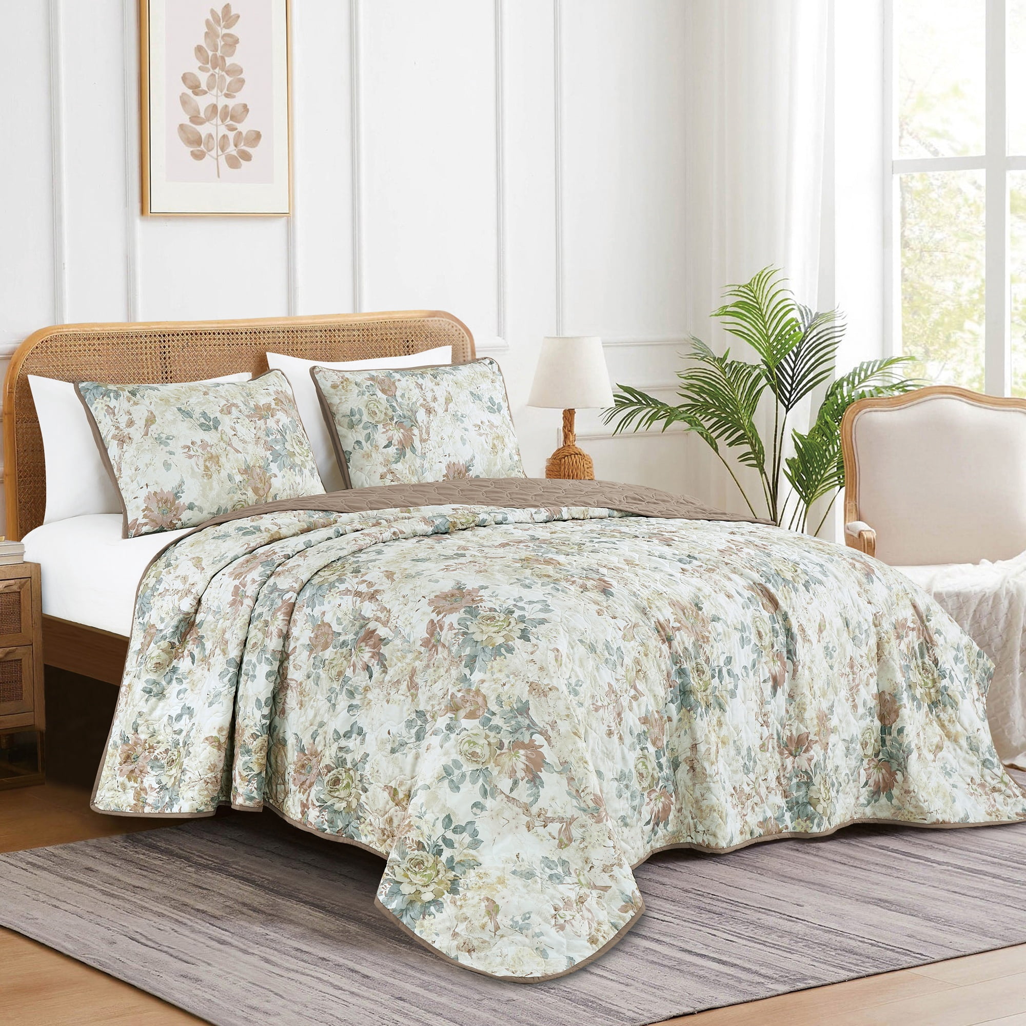 Evjk 3-Piece Decorative Lightweight Bedspread Set – Reversible, Microfiber with Minimalist Print, King