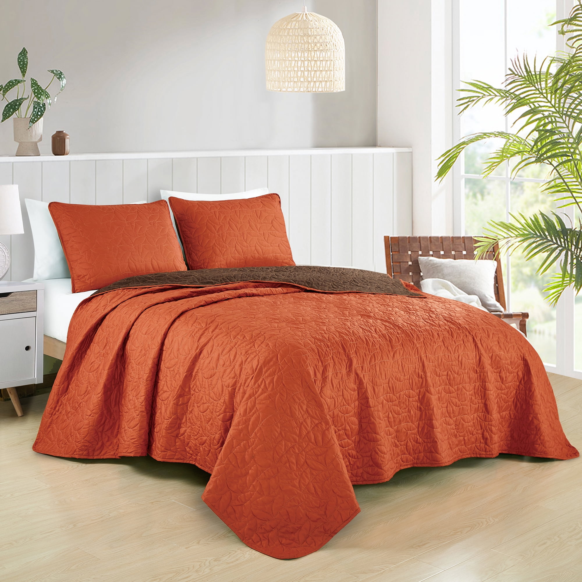 Evjk 3-Piece Decorative Lightweight Bedspread Set – Reversible, Microfiber with Refined Solid, King