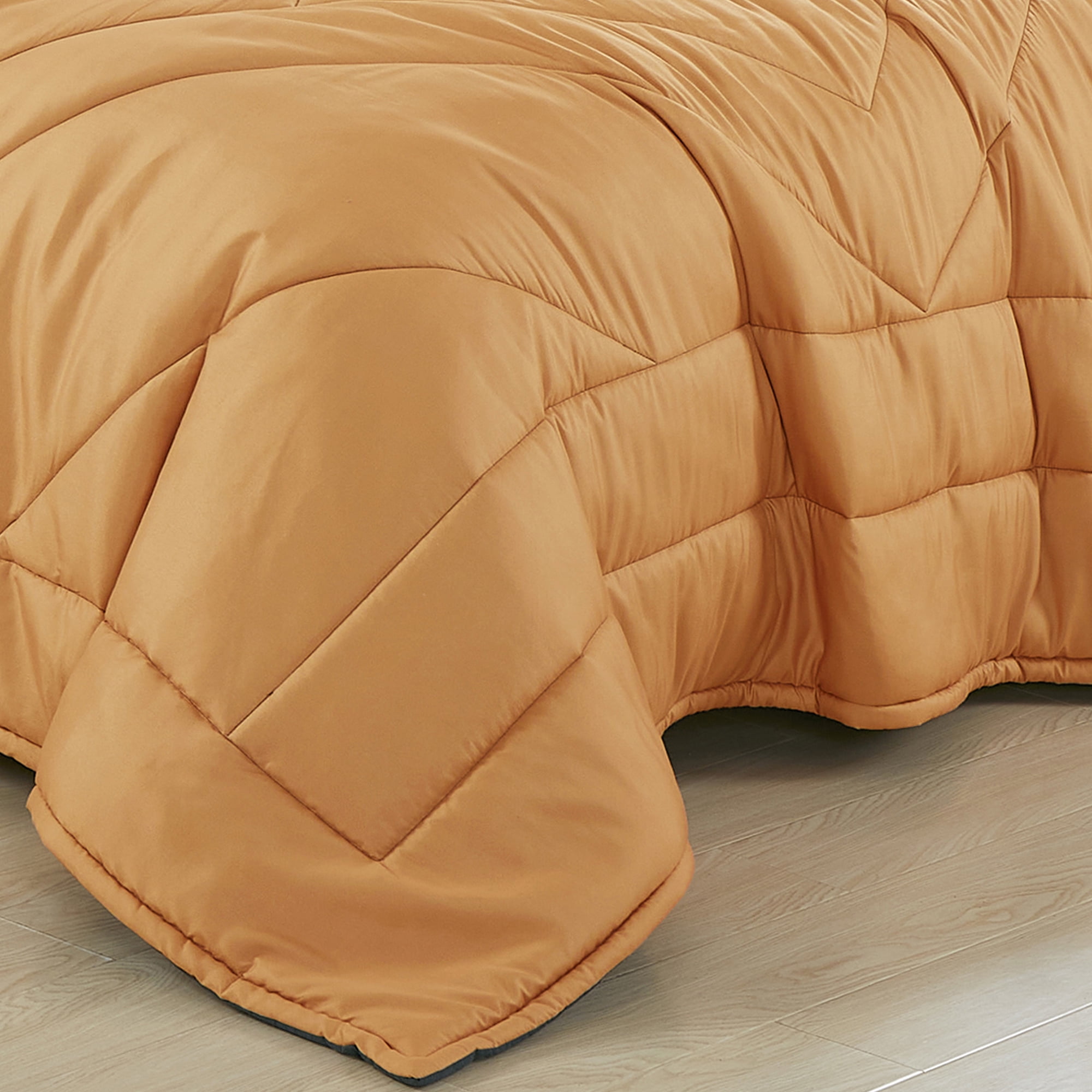 Evjk 3-Piece Decorative Lightweight Bedspread Set – Reversible, Microfiber with Refined Solid, King