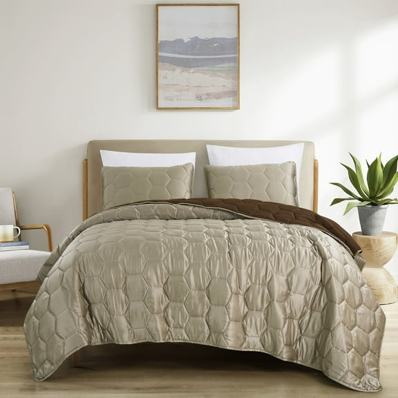 Evjk 3-Piece Decorative Lightweight Bedspread Set – Reversible, Satin with Refined Solid, Queen