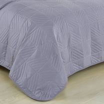 Evjk 3-Piece Decorative Lightweight Bedspread Set – Soft, Microfiber with Classic Print, QUEEN