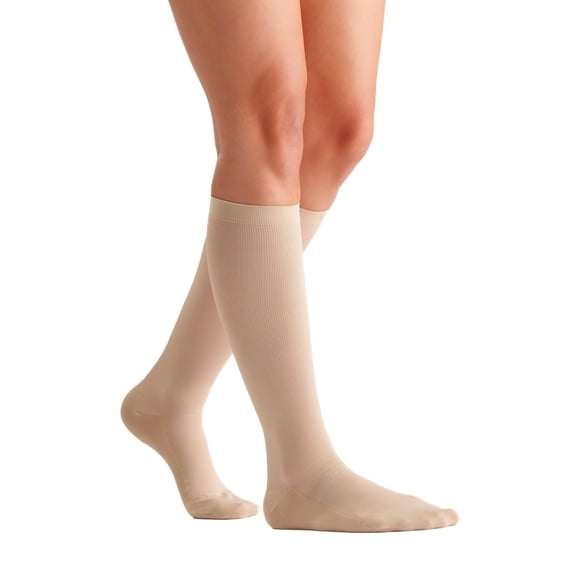 EvoNation Women’s Knee High 20-30 mmHg Graduated Compression Copper Socks – Firm Pressure Compression Support Stockings