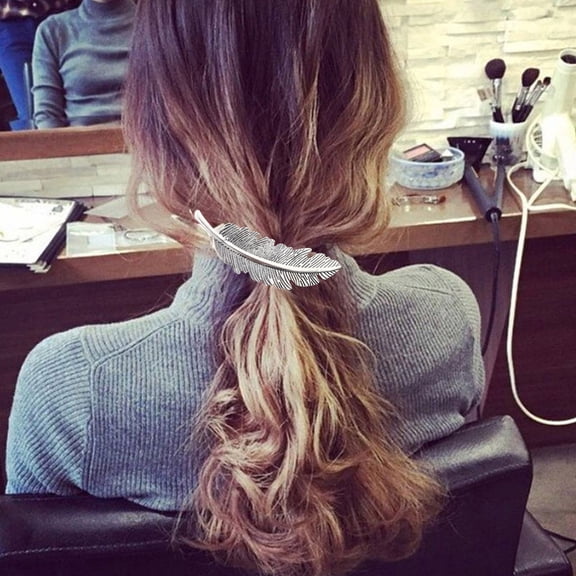 Exaggerated Metal Feather Hair Clip with Leaf Edge Spring Ponytail Holder for Stylish Hairdos
