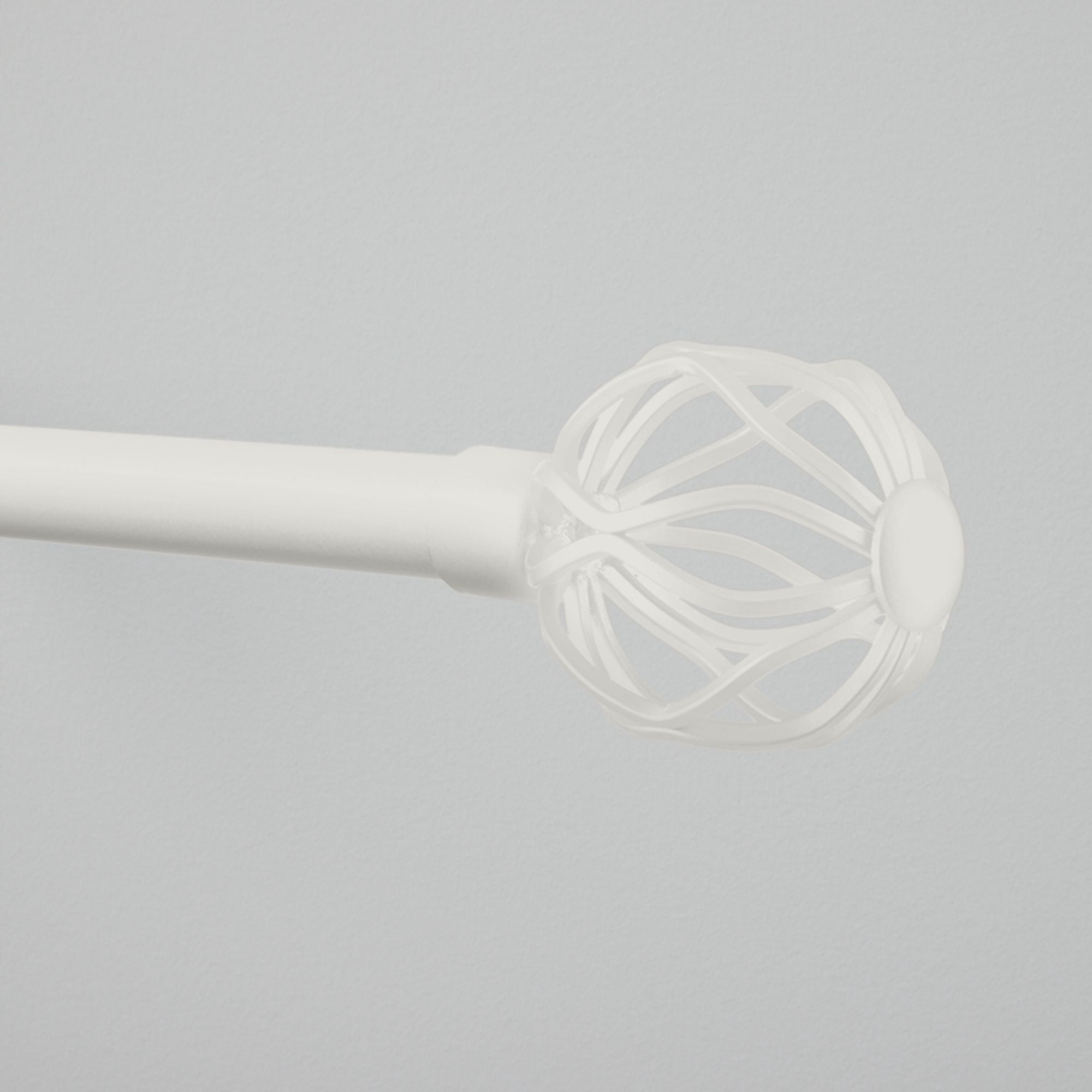 Exclusive Home Ogee 1" Curtain Rod and Coordinating Finial Set, Matte White, Adjustable 66"-120"