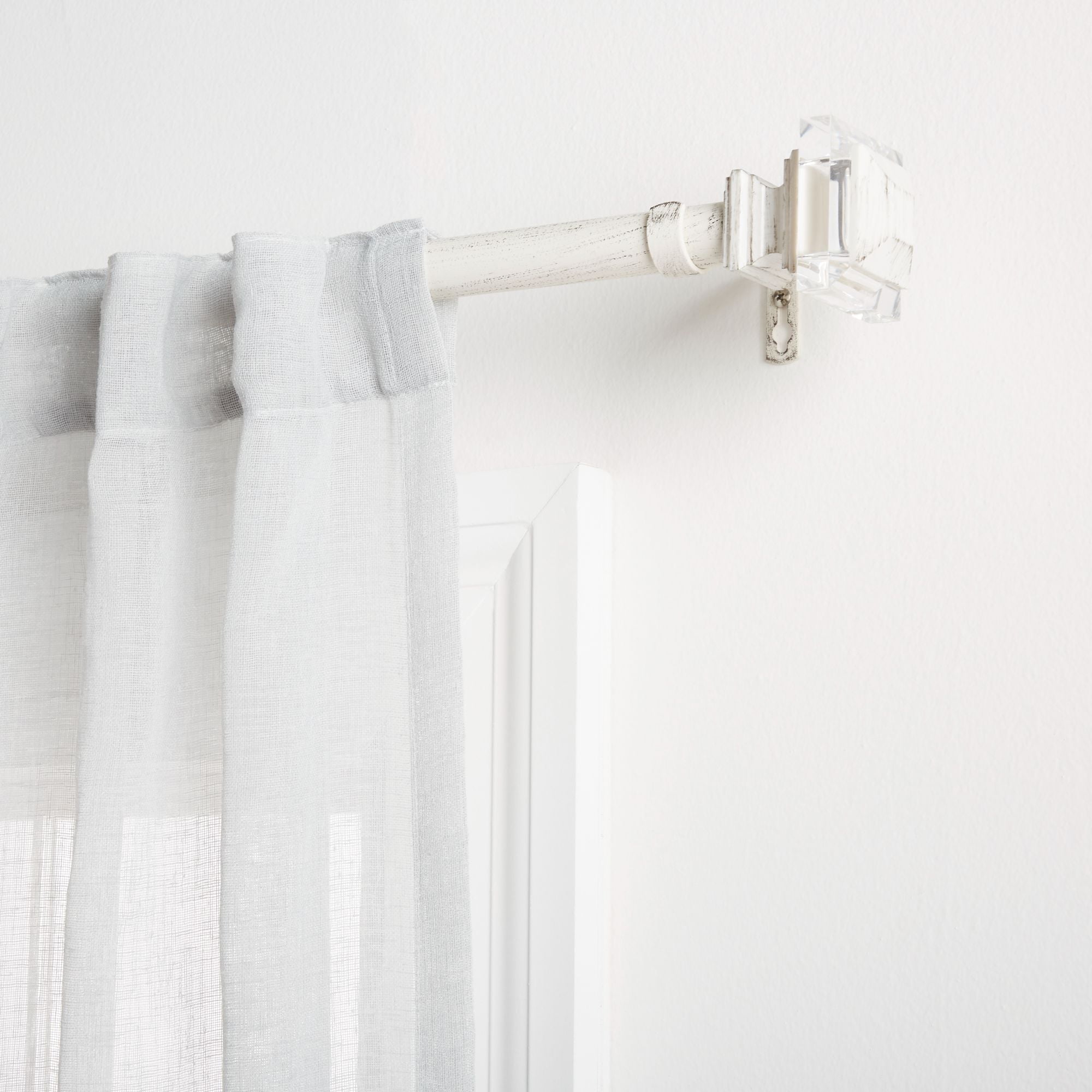 Exclusive Home Prism 1" Curtain Rod and Coordinating Finial Set, Distressed White, Adjustable 36"-72"