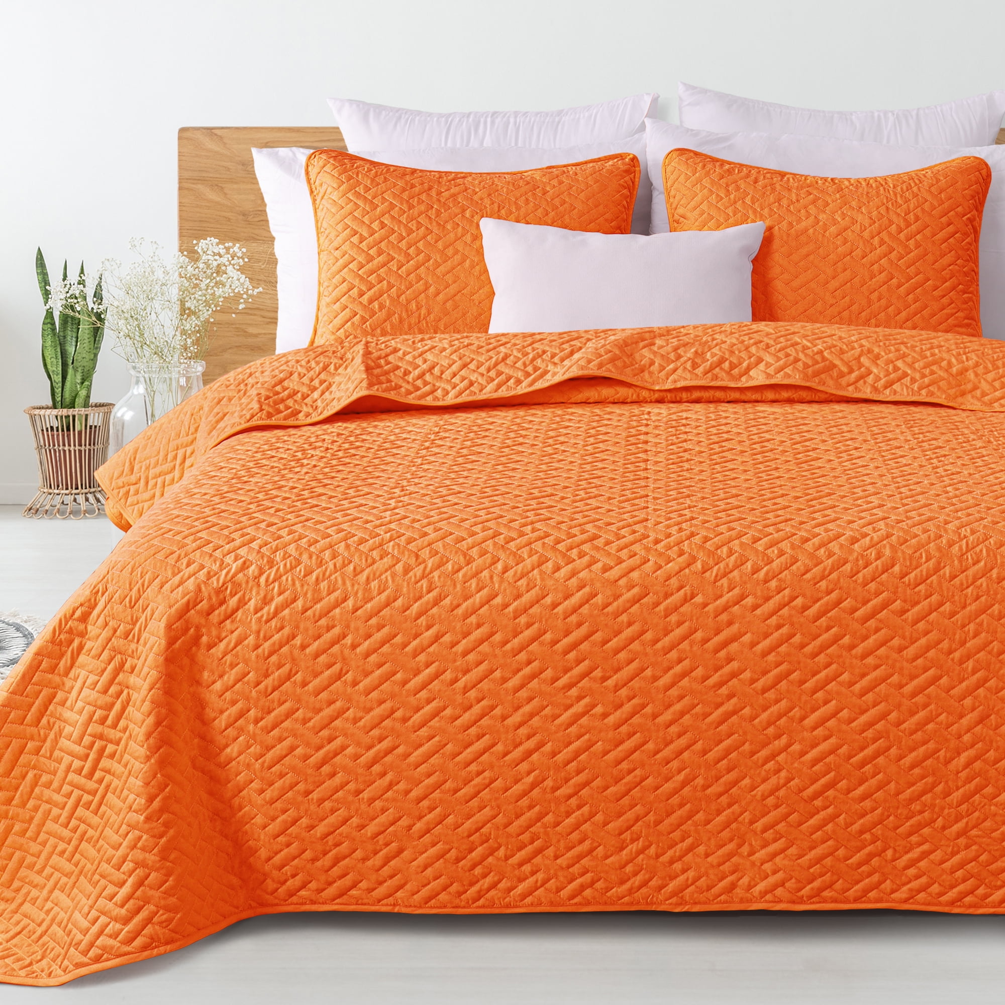 Twin Orange Microfiber Reversible Quilt Bedding Set
