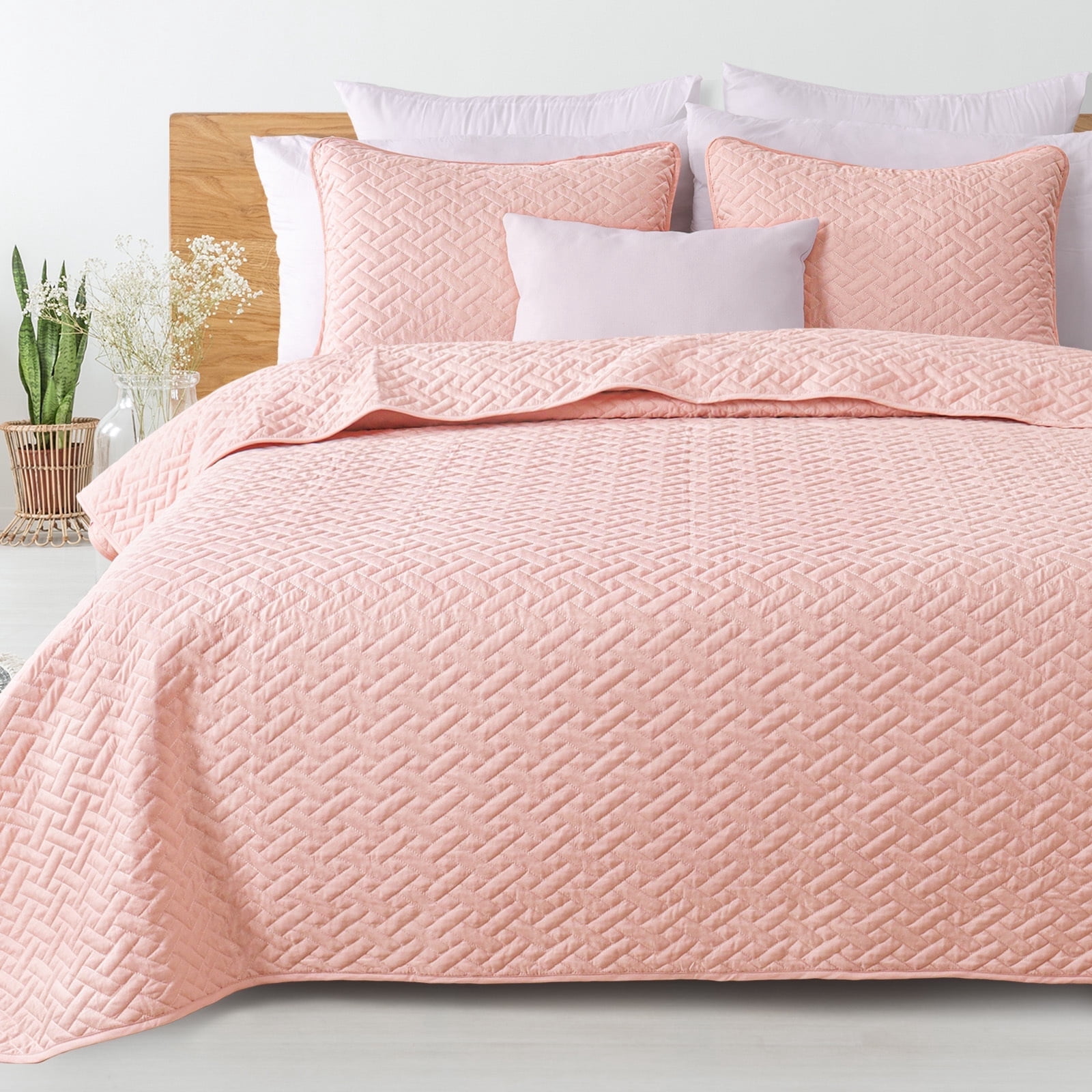 Exclusivo Mezcla 3-Piece King Size Quilt Set, Basket Quilted Bedspread/Coverlet/Bed Cover(96"x 104", Blush Pink)
