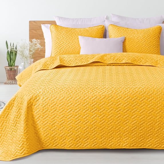 Exclusivo Mezcla 3-Piece Queen Size Quilt Set, Basket Quilted Bedspread/Coverlet/Bed Cover(90"x 96", Yellow)