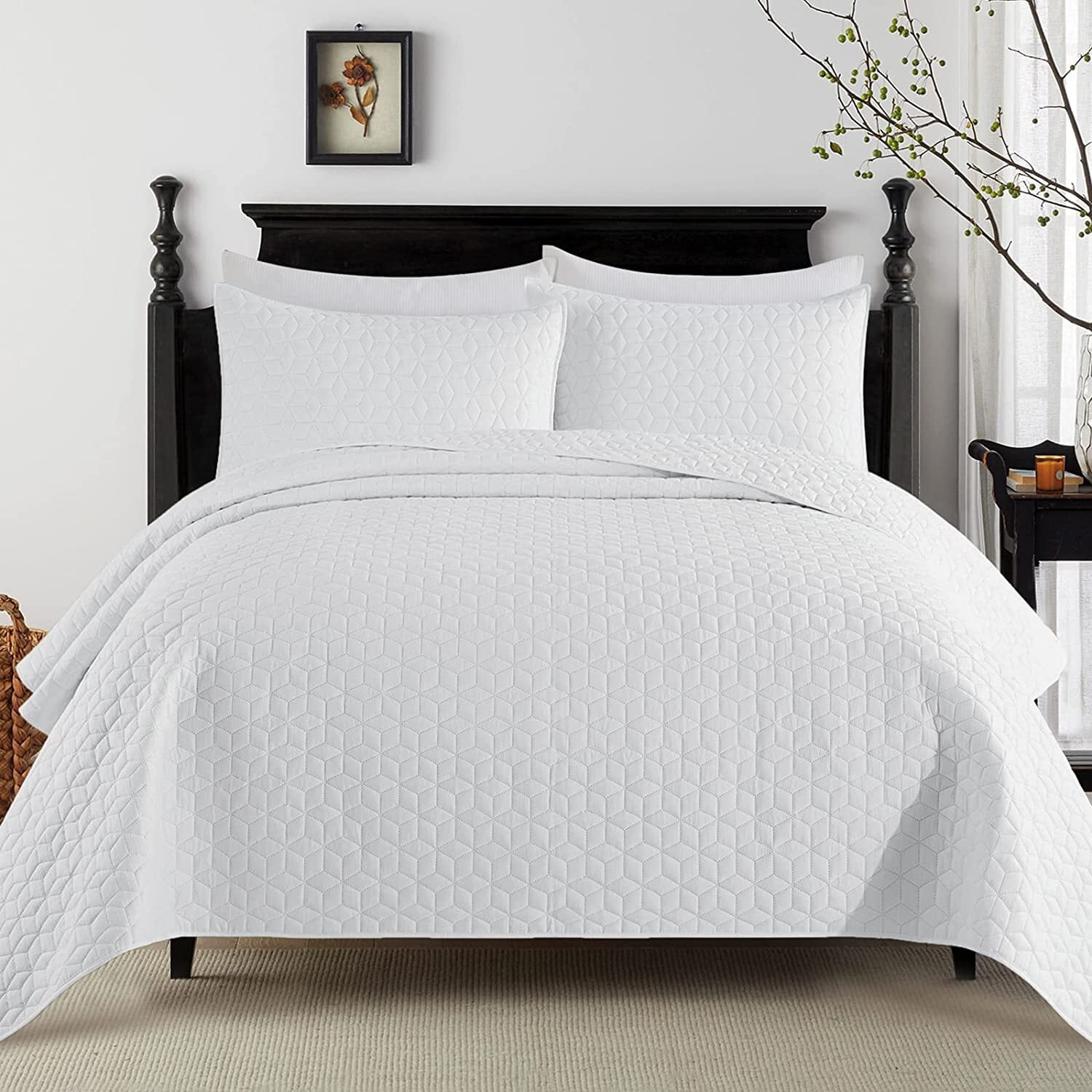 Exclusivo Mezcla 3Piece White Queen Size Quilt Set, Diamond Pattern