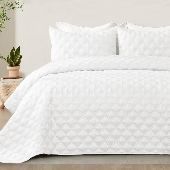 Exclusivo Mezcla Bed Quilt Set King Size for All Seasons, Stitched Pattern Quilted Bedspread/ Bedding Set/ Coverlet with 2 Pillow shams, Lightweight and Soft, White