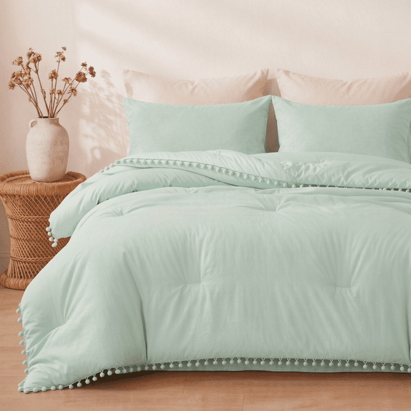 Exclusivo Mezcla Boho Pom Pom Ball Fringe King Size Comforter Set, 3 Pieces Aqua Blue Lightweight Down Alternative Bedding Comforter Sets for All Seasons (1 Comforter and 2 Pillowcases)