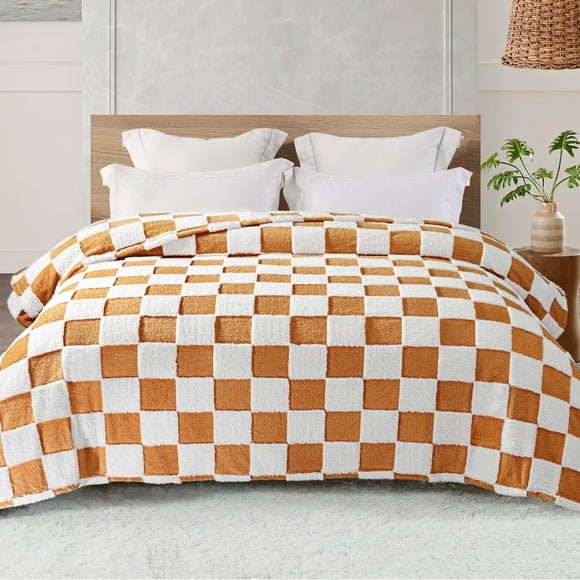 Exclusivo Mezcla Fleece Blanket Twin Size, Cozy Lightweight and Fuzzy Checkered Blankets for Couch or Bed, Suitable for All Season, Coral Orange, 60"x80"