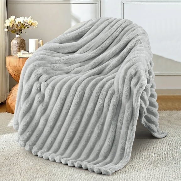 Exclusivo Mezcla Fleece Throw Blanket for Couch, Super Soft 3D Striped Jacquard Blanket, Lightweight Fuzzy Cozy Blankets, Light Grey, 50"x60"