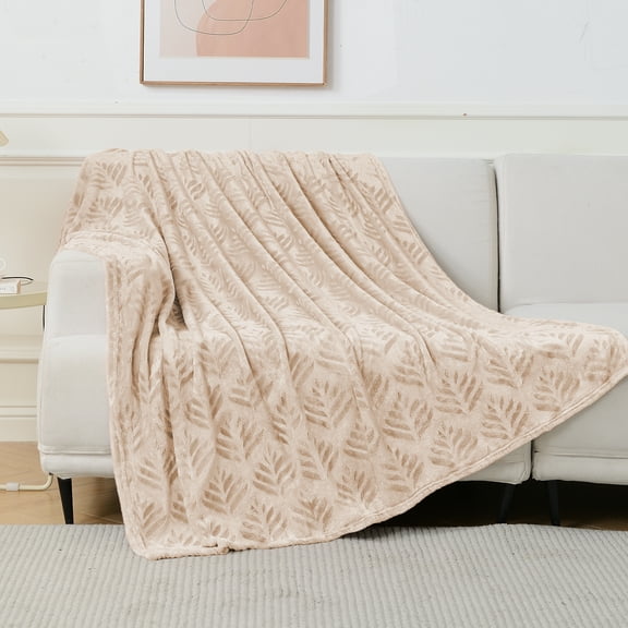 Exclusivo Mezcla Fleece Throw Blanket for Couch, Leaves Pattern Super Soft and Cozy Blankets, Plush Fuzzy Lightweight, Camel, 50"x60"