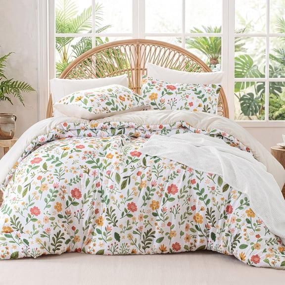 Exclusivo Mezcla Floral Queen Comforter Set, 3 Pieces Queen Size Lightweight Bedding Comforters, White Botanical Garden Pattern