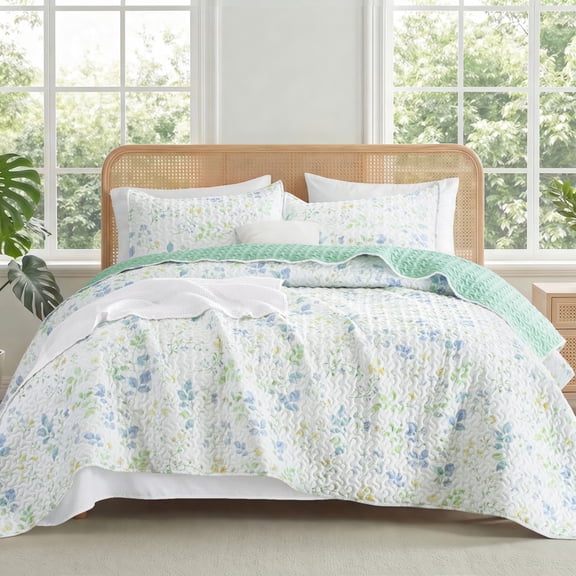 Exclusivo Mezcla Floral Quilts Queen Size, White Queen Quilt Bedding Set with Cottagecore Garden Pattern, Reversible Lightweight Bedspreads Coverlets (92"x96")