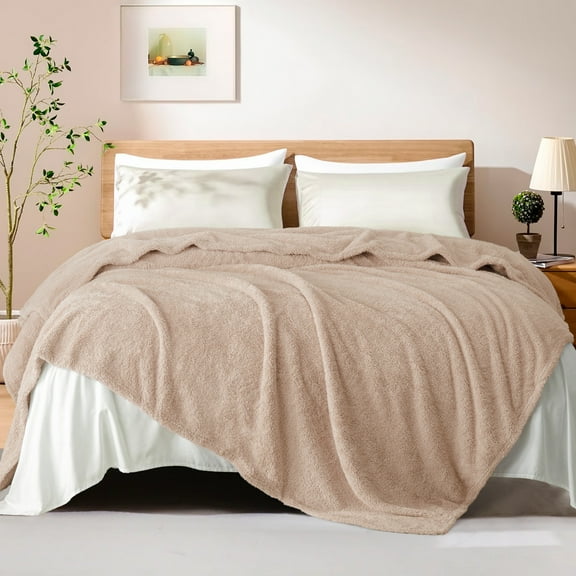 Exclusivo Mezcla Fuzzy Fleece Twin Size Bed Blanket, Lightweight Fluffy Solid Velvet Twin Blankets, 60x80 Inches, Camel