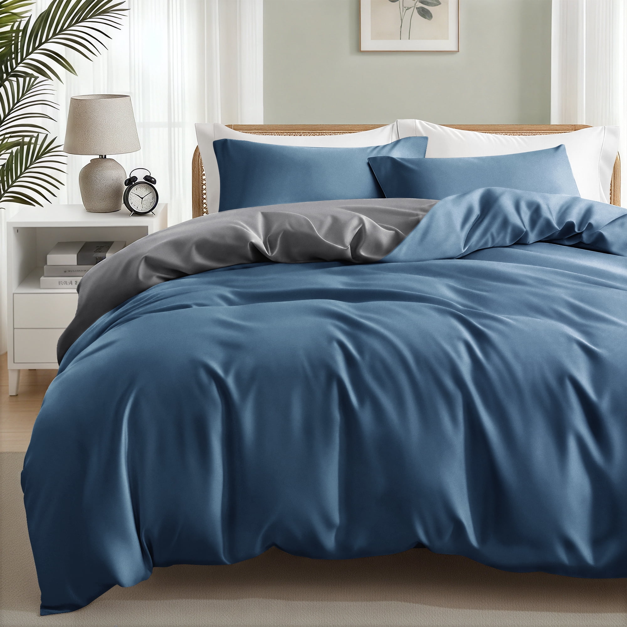 Exclusivo Mezcla King Bedding Duvet Cover Set, 3 Pieces Lightweight Comforter Cover with Pillow Shams (Dark Blue and Dark Grey)