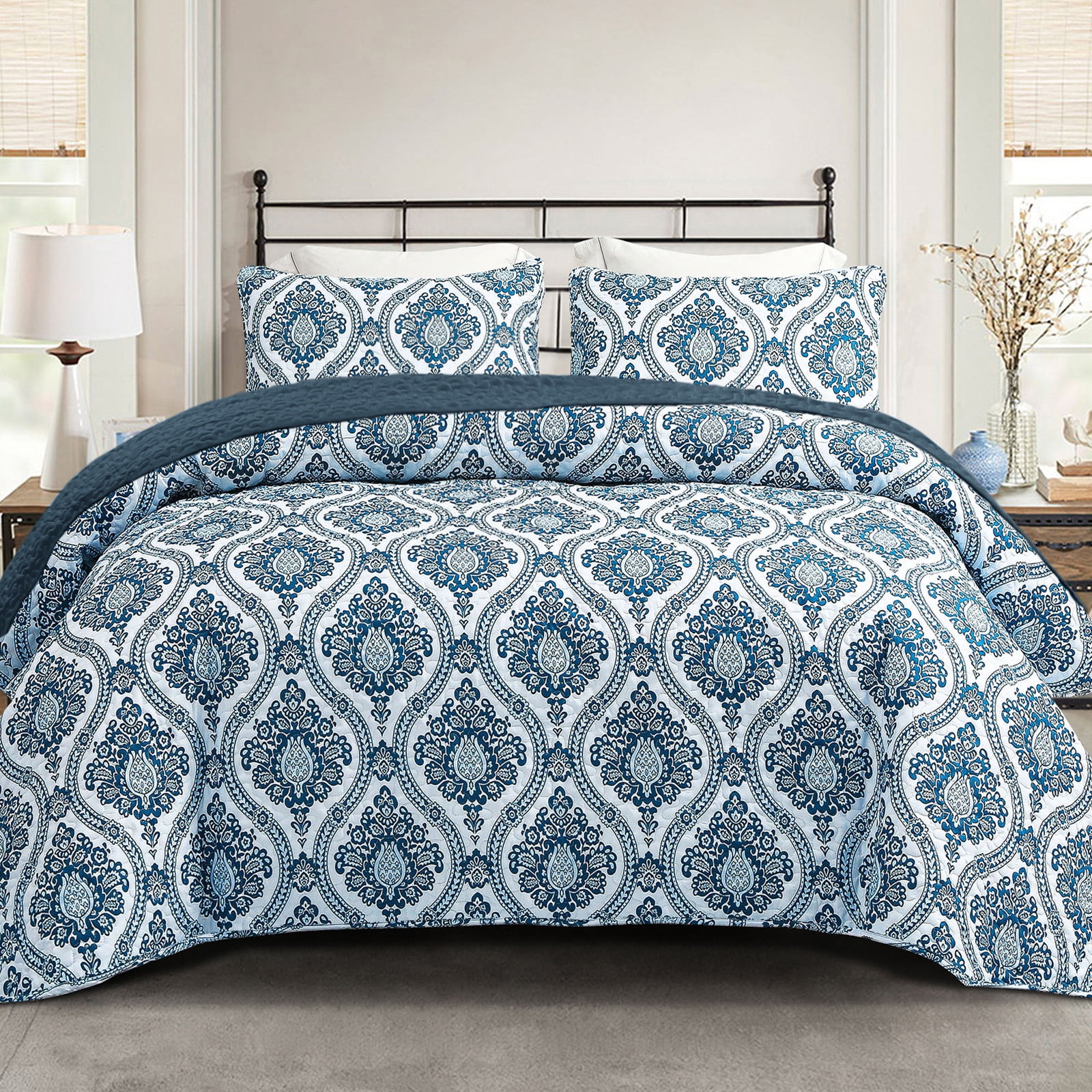 Exclusivo Mezcla 3 Pieces King Size Boho Damask Quilt Set, Microfiber Lightweight Bedspreads/ Coverlet/ Bedding Set with 2 Pillow Shams (96"x 104", Navy)
