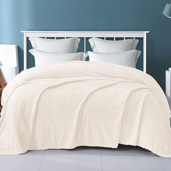 Exclusivo Mezcla King Size Flannel Fleece Blanket, 90"x104" Soft Jacquard Weave Leaves Pattern Velvet Plush Bed Blanket, Ivory