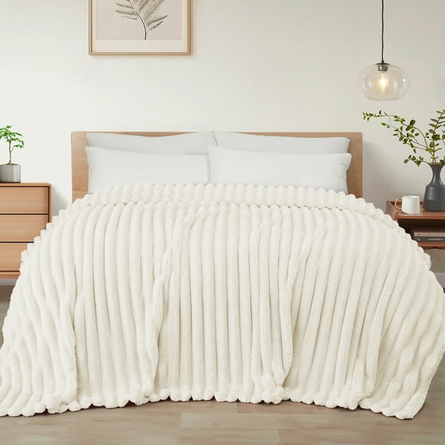 Exclusivo Mezcla King Size Flannel Fleece Blanket, Super Soft 3D Striped Jacquard Blanket for Bed, Lightweight Fuzzy Cozy Blankets, Ivory, 90"x104"