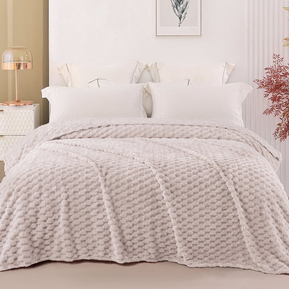 Exclusivo Mezcla King Size Soft Fleece Blanket, 90"x104" Stylish Jacquard Velvet Blanket for Bed, Cozy Soft Lightweight for All Season, Camel