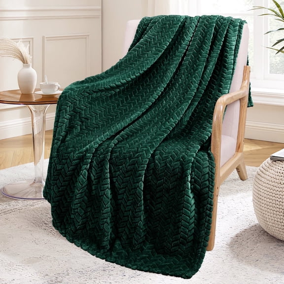 Exclusivo Mezcla Large Flannel Fleece Throw Blanket, Jacquard Weave Leaves Pattern (50" x 70", Forest Green)