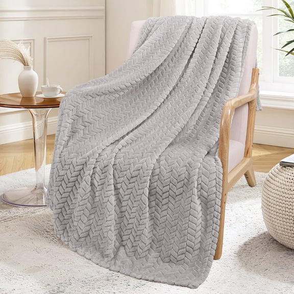 Exclusivo Mezcla Large Flannel Fleece Throw Blanket, Jacquard Weave Leaves Pattern (50" x 70", Light Grey)