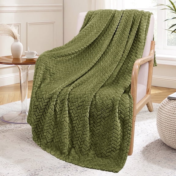 Exclusivo Mezcla Large Flannel Fleece Throw Blanket, Jacquard Weave Leaves Pattern (50" x 70", Olive Green)