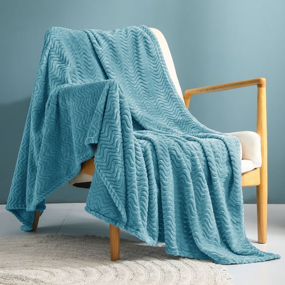 Exclusivo Mezcla Large Flannel Fleece Throw Blanket, Jacquard Weave Wave Pattern Blanket (50" x 70", Slate Blue)