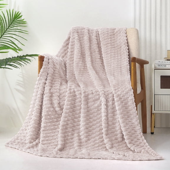 Exclusivo Mezcla Large Soft Fleece Throw Blanket, 50"x70" Stylish Jacquard Throw Blanket for Couch, Cozy, Warm, Lightweight Camel Blanket