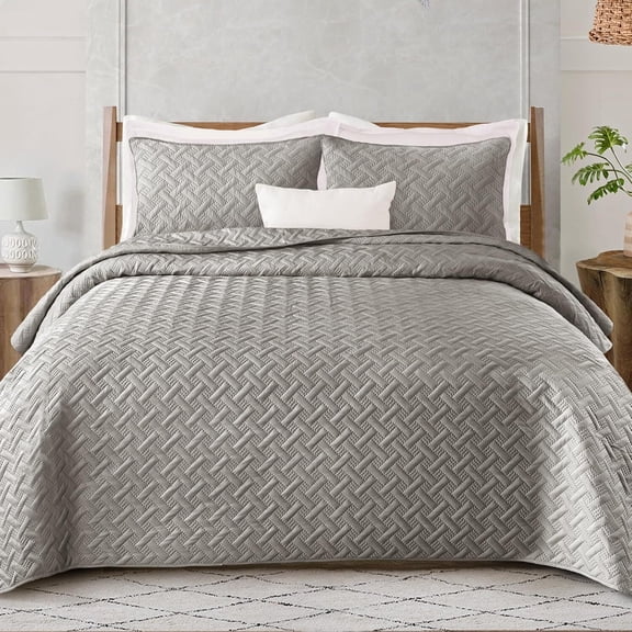 Exclusivo Mezcla Light Gray King Quilt Set, Weave Pattern Ultrasonic Lightweight Bedspreads, Soft Coverlets Bedding Set with Pillow Shams
