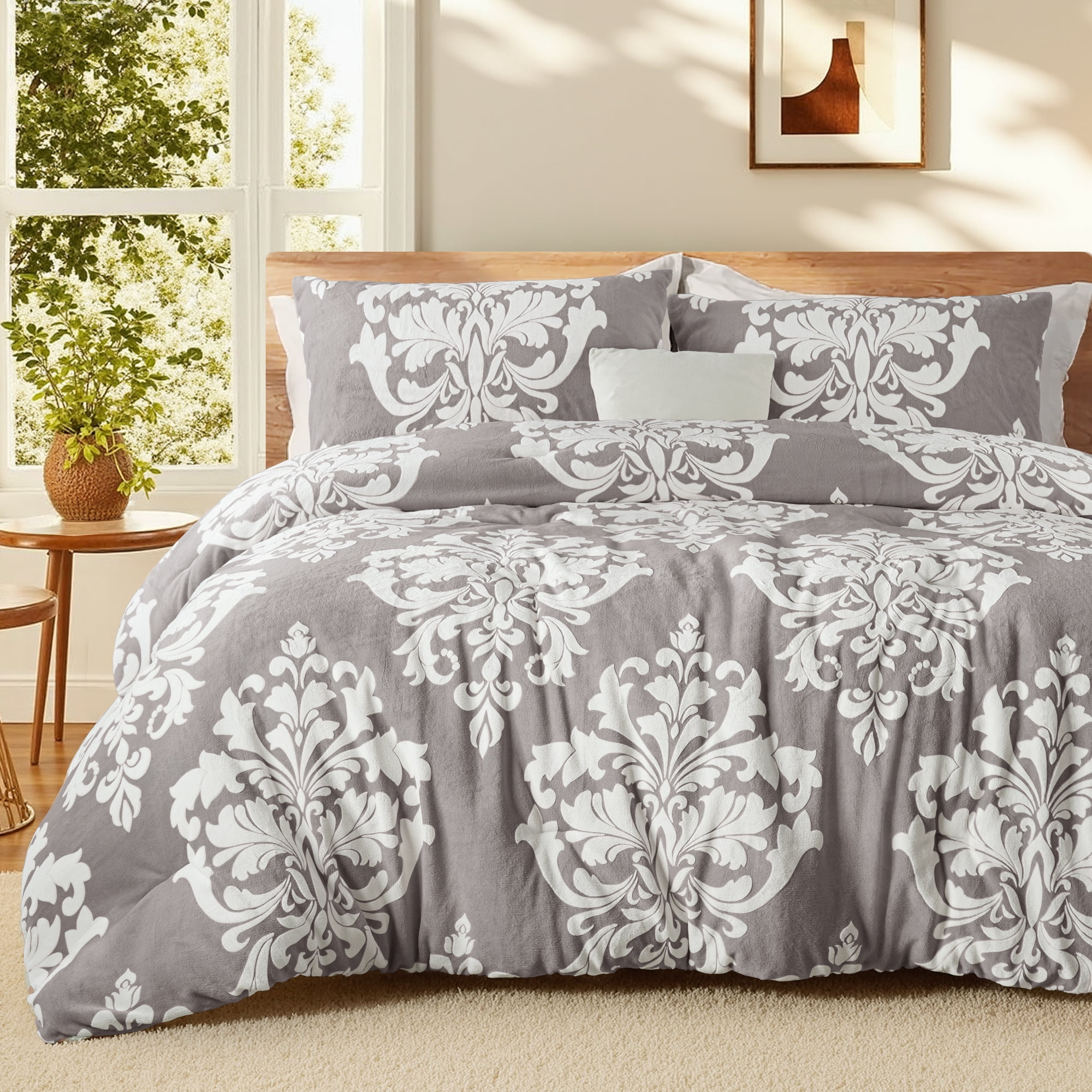 Exclusivo Mezcla Luxury Fuzzy Queen Comforter Set, 3 Pieces Boho Soft Warm Grey Comforters, Reversible Flannel Fluffy Bedding Comforter Sets for All Seasons