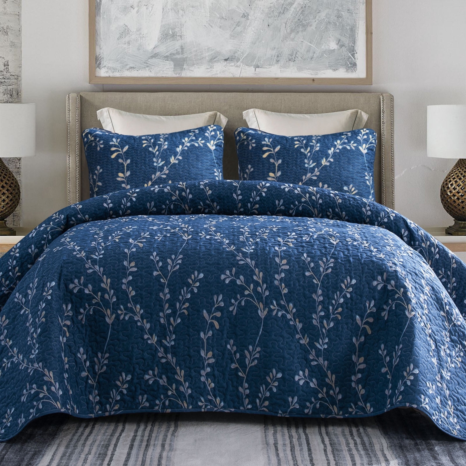Exclusivo Mezcla Microfiber King Size Quilt Set, 3 Pieces Lightweight Bedspreads/ Coverlet/ Bedding Set with 2 Pillow Shams, Gradient Floral Pattern, (96"x 104", Navy)