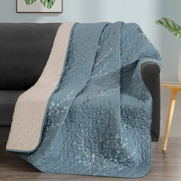 Exclusivo Mezcla Microfiber Quilted Throw Blanket, Flower Pattern Throw Blanket for Bed/ Couch/ Sofa, Soft and Lightweight (50"x 60", Stone Blue)