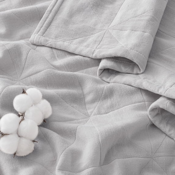 Exclusivo Mezcla 100% Cotton 4 Layers Muslin Blanket Queen Size for Bed, Moisture-wicking and Breathable Gauze Blanket with Geometric Pattern for Year Round Comfort, 90"x90", Light Grey