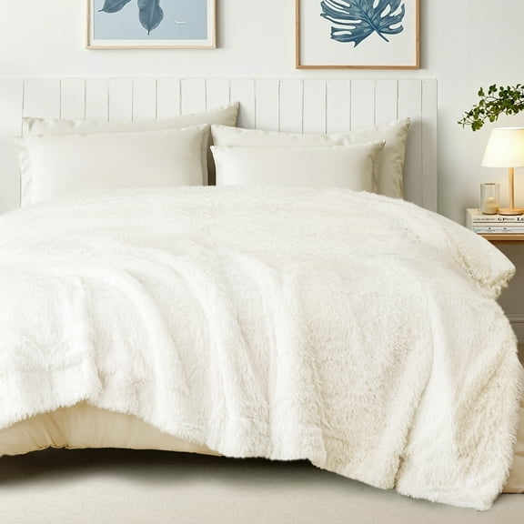 Exclusivo Mezcla Fuzzy Faux Fur Bed Blanket Queen Size, Reversible Shaggy Sherpa Fleece Blankets,Fluffy Plush Warm Throws for Couch, Bed, 90X90 Inches, White