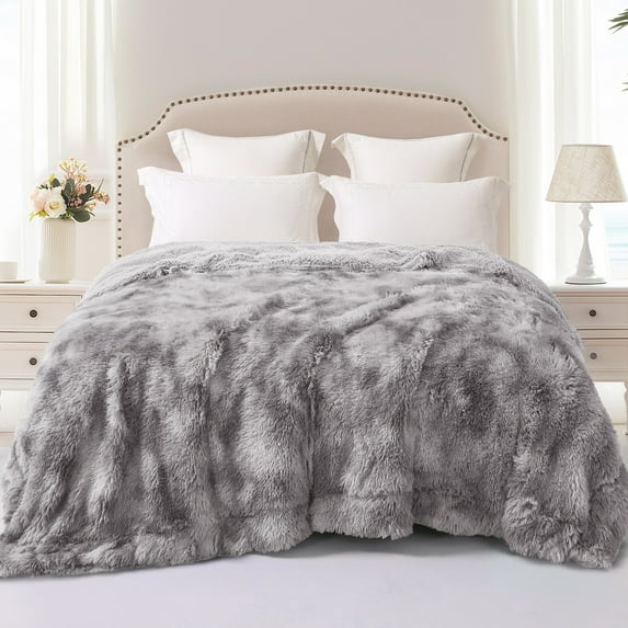 Exclusivo Mezcla Fuzzy Faux Fur Bed Blanket Queen Size, Reversible Shaggy Sherpa Fleece Blankets,Fluffy Plush Warm Throws for Couch, Bed, 90X90 Inches, Gradient Grey