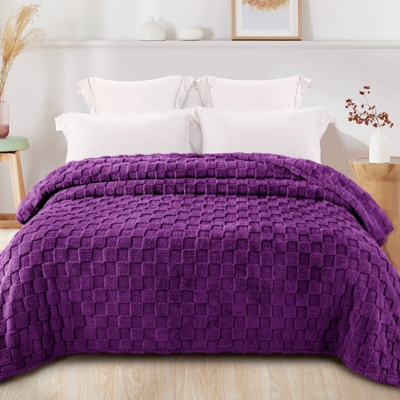 Exclusivo Mezcla Queen Size Flannel Fleece Blanket, Super Soft Warm Lightweight Checkered Pattern Blanket for All Seasons, Purple, 90"x90"