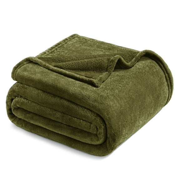 Exclusivo Mezcla Queen Size Flannel Fleece Velvet Plush Bed Blanket as Bedspread, Coverlet, Bed Cover (90"x90", Olive Green)