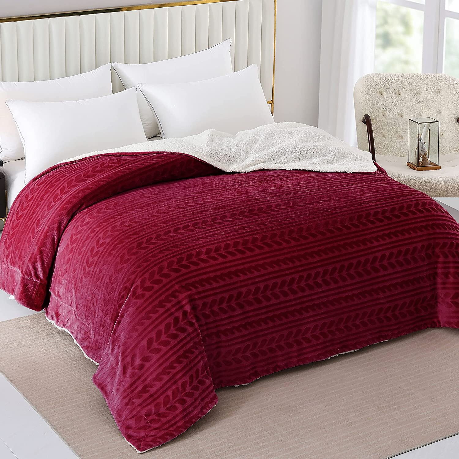Exclusivo Mezcla Queen Size Sherpa Fleece Bed Blanket, Ultra Soft and
