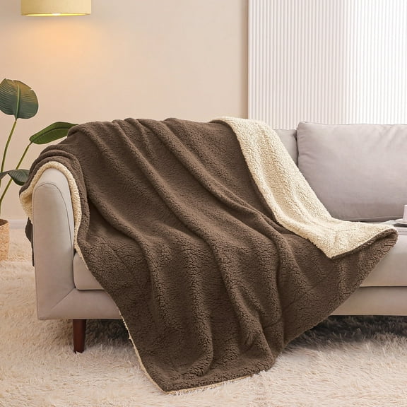 Exclusivo Mezcla Reversible Sherpa Fleece Throw Blanket for Couch, Soft Plush Blanket for Bed Sofa, Warm Fluffy Blankets for All Season, 50"x60", Brown/ Khaki