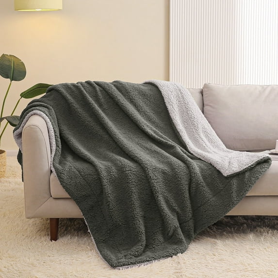 Exclusivo Mezcla Reversible Sherpa Fleece Throw Blanket for Couch, Soft Plush Blanket for Bed Sofa, Warm Fluffy Blankets for All Season, 50"x60", Dark Grey/ Light Grey
