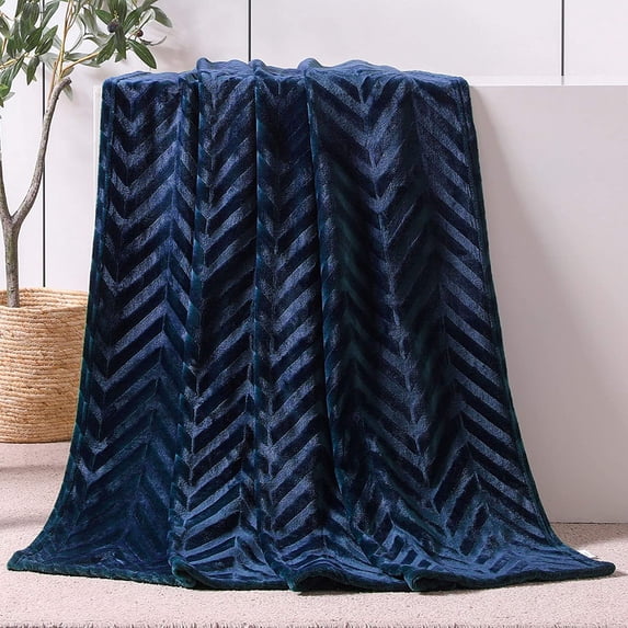 Exclusivo Mezcla Soft Flannel Fleece Lightweight Throw Blanket(50"x60"), Brushed Chevron Design Fluffy Plush Cozy Blanket for All Seasons, Navy Blue