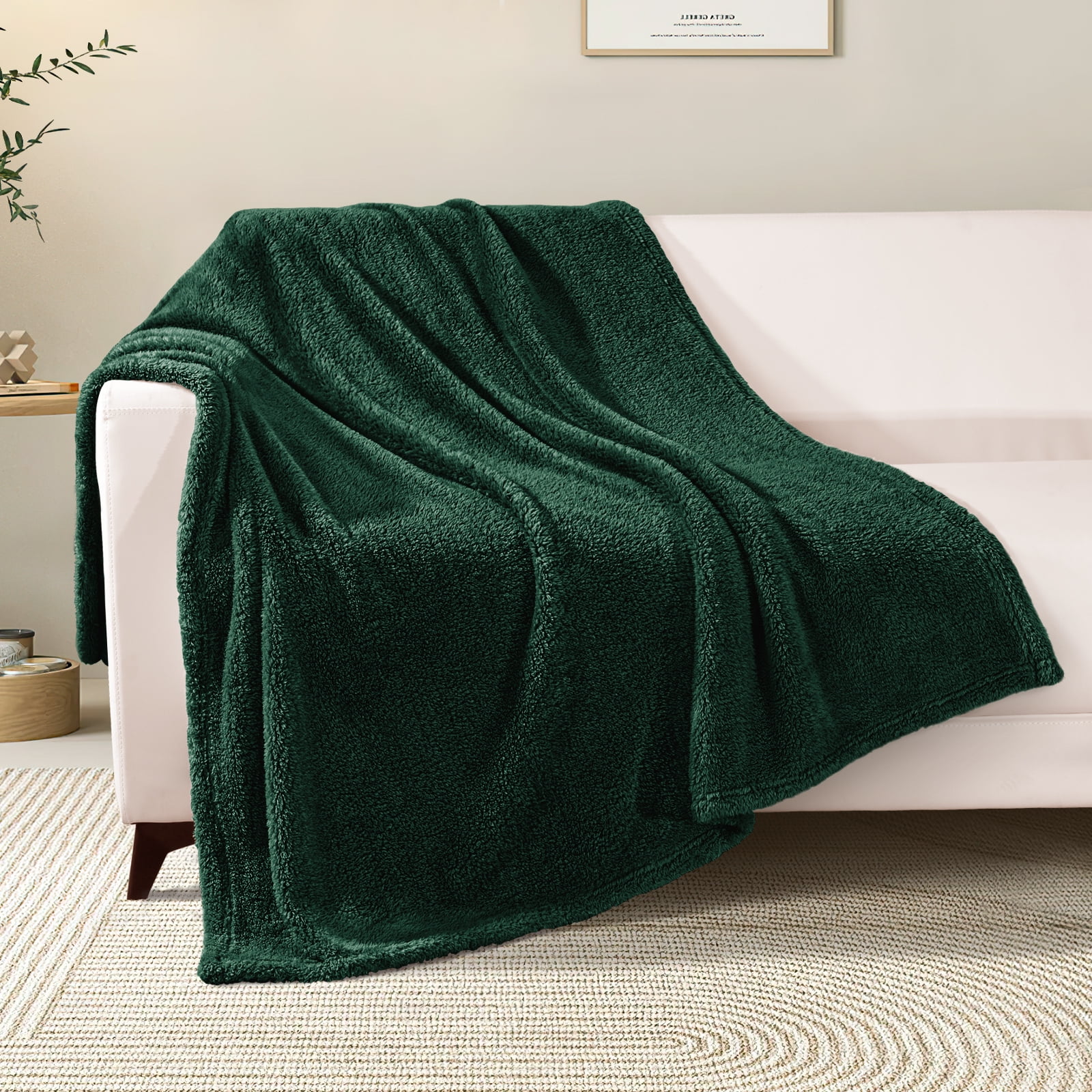 Emerald Green Sherpa Fleece Throw Blanket for Couch and Bed